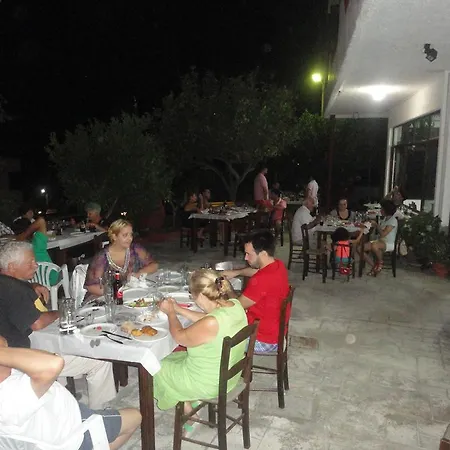 Πανσιόν Archontika *