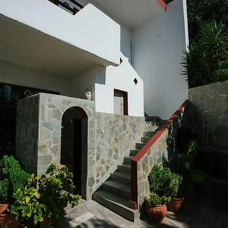Archontika * Κεραμές